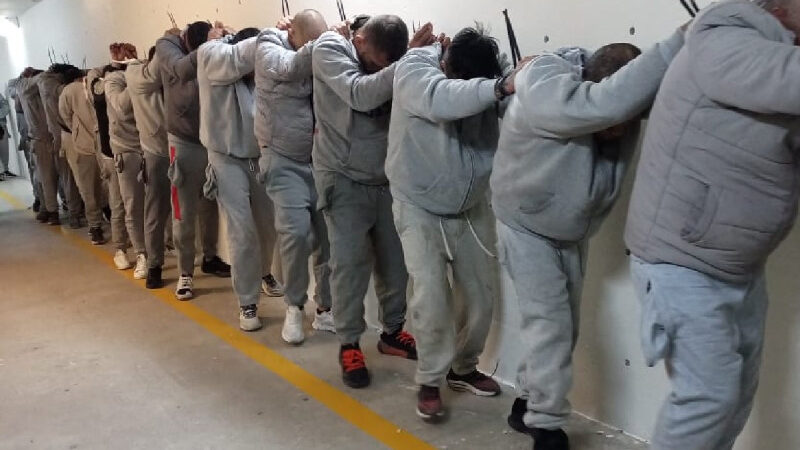 Trasladan a 191 reos de Cereso de Ciudad Juárez a penales federales tras motín