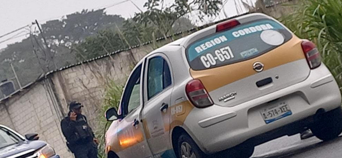 Balean a taxista de Córdoba que viajaba acompañado de una mujer y un bebé