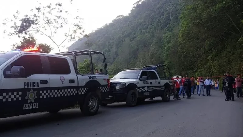 Saldo de 4 muertos deja accidente en carretera Xonamanca a Palapa en Zongolica