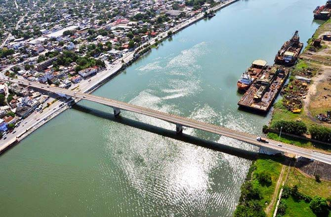 Tuxpan, puede desaparecer. Y no es exageración, por los nuevos «lagartos de río»