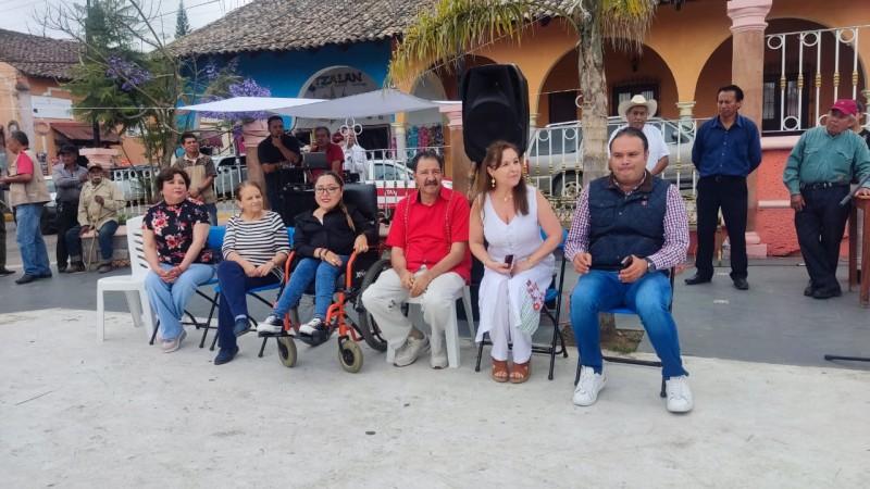 Legisladores federales atienden reclamo ciudadano por el mal estado de la carretera