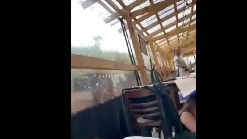Asalto en la Roma desata balacera y provoca pánico