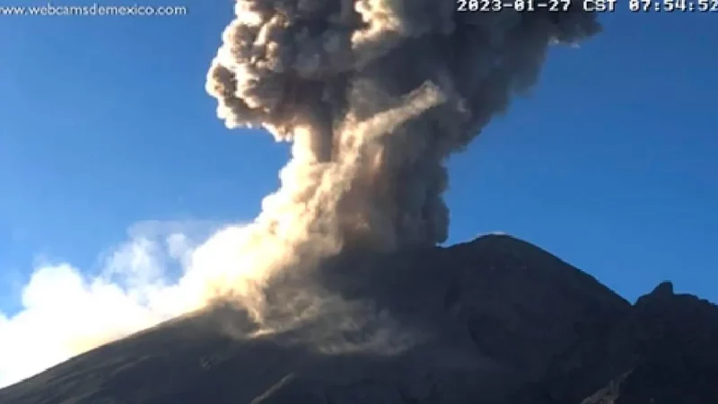 Suspende clases en 40 municipios en Puebla por el Popocatépetl
