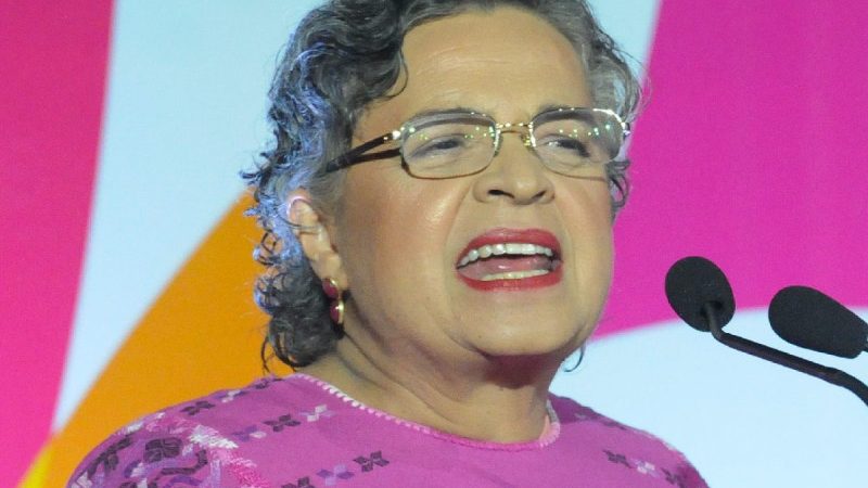 Beatriz Paredes alza la mano para candidatura presidencial; “me voy a registrar”