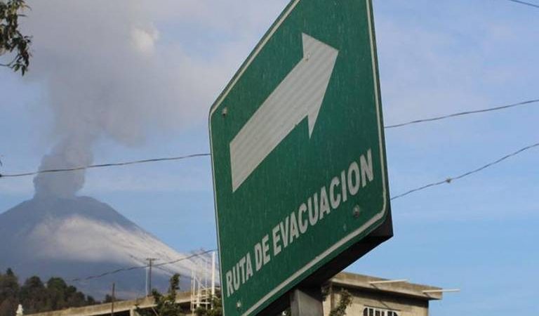 Sin condiciones para sobrevolar el Popocatépetl