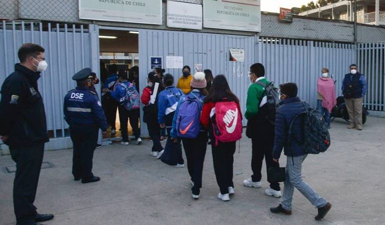 ¿Por qué habrá clases el sábado 17 de junio?