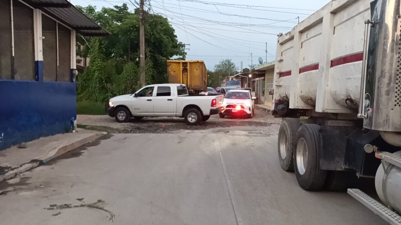 Agentes ministeriales catean bodega