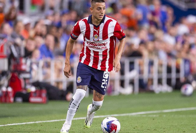Roberto Alvarado es pretendido por un equipo de Turquía
