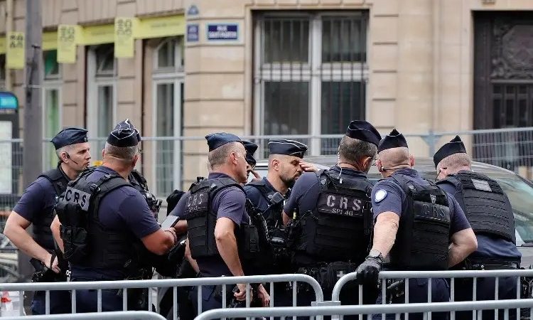 Más de 50 mil policías cuidan París para la inauguración de los Juegos Olímpicos