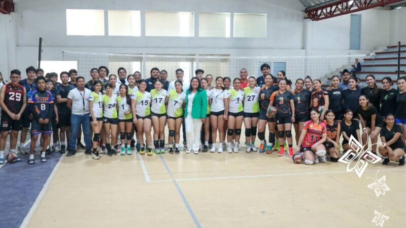 Pone en marcha alcaldesa Alfa Citlalli el torneo navideño de voleibol