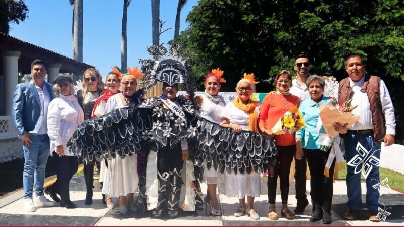 Rubicely Serrano, reina del adulto mayor del DIF
