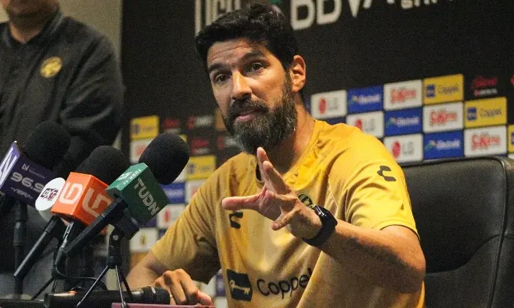 ‘Loco’ Abreu dirige a dos equipos de México al mismo tiempo