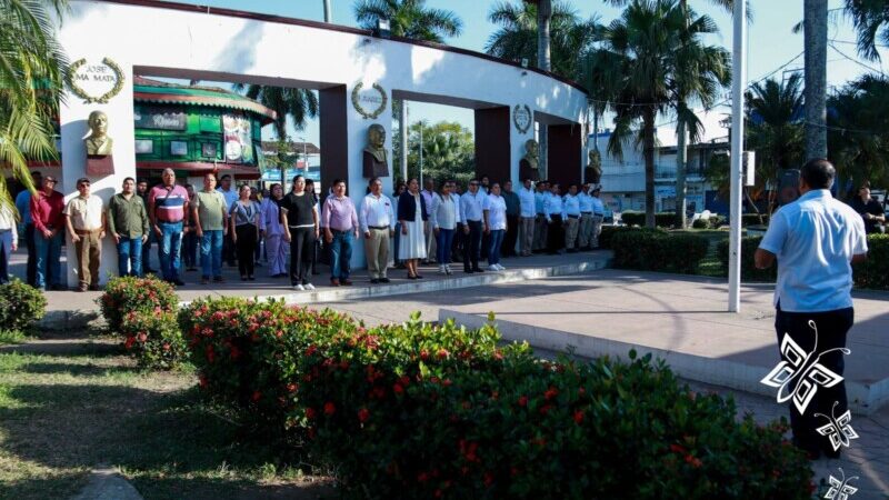 Gobierno municipal de Alfa Citlalli Álvarez fomenta los valores cívicos