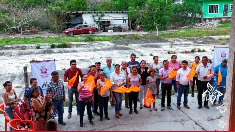 Alcaldesa sigue iniciando obras en colonias y comunidades