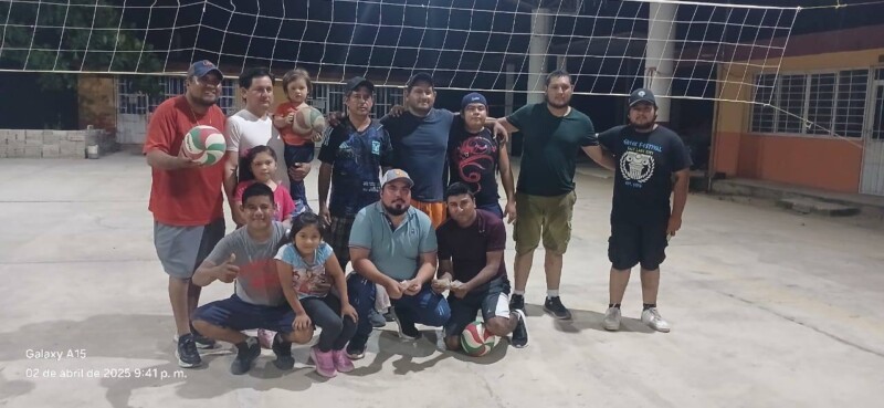 Díaz Mirón gana primero y segundo lugar en voleibol