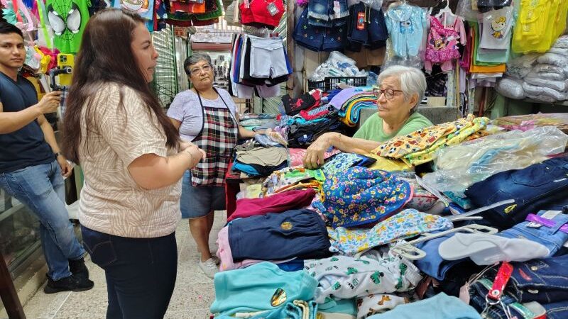 Lilia Elisa López Beltrani da a conocer su proyecto en Martínez de la Torre