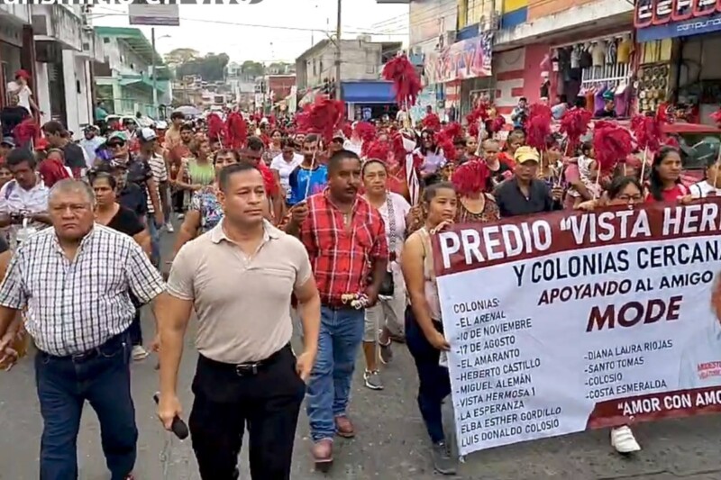 Población respalda a Modesto Velázquez Toral