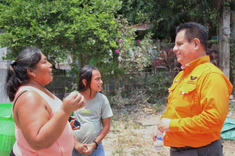 Belli recibe el caluroso apoyo de los vecinos de Vista Hermosa
