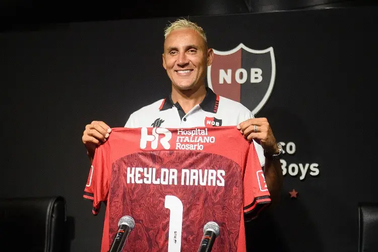 Keylor Navas jugará en el ‘Pirata’ Fuente por segunda vez en su carrera