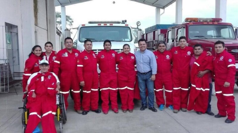 ¡Felicidades al cuerpo de bomberos! De su amigo Angel Belli