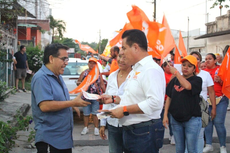 Ángel Belli, candidato de Movimiento Ciudadano, enciende la Colonia Empleados de la SARH