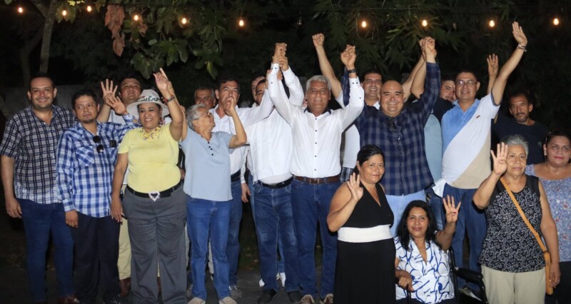 Estructura panista SE SUMA a Modesto Velázquez