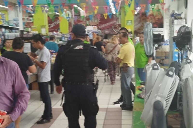 Pareja de farderos hacían de las suyas