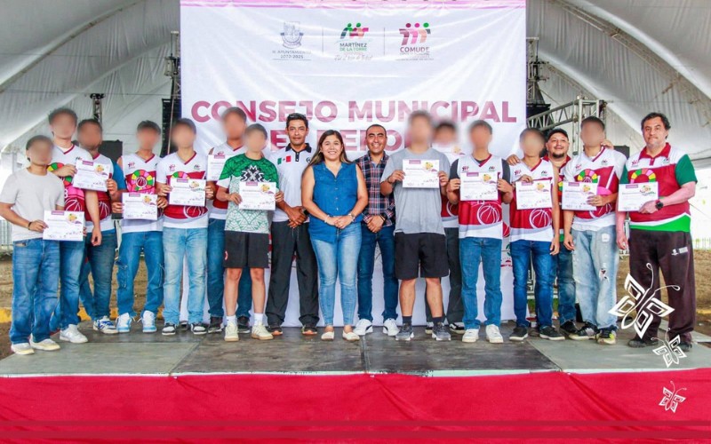 Merecido reconocimiento a deportistas martinenses