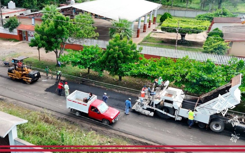 Constata Ayuntamiento que preside Alfa Citlalli avance en carreteras