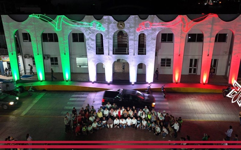 Alcaldesa Alfa Citlalli da inicio a fiestas patrias en Martínez de la Torre