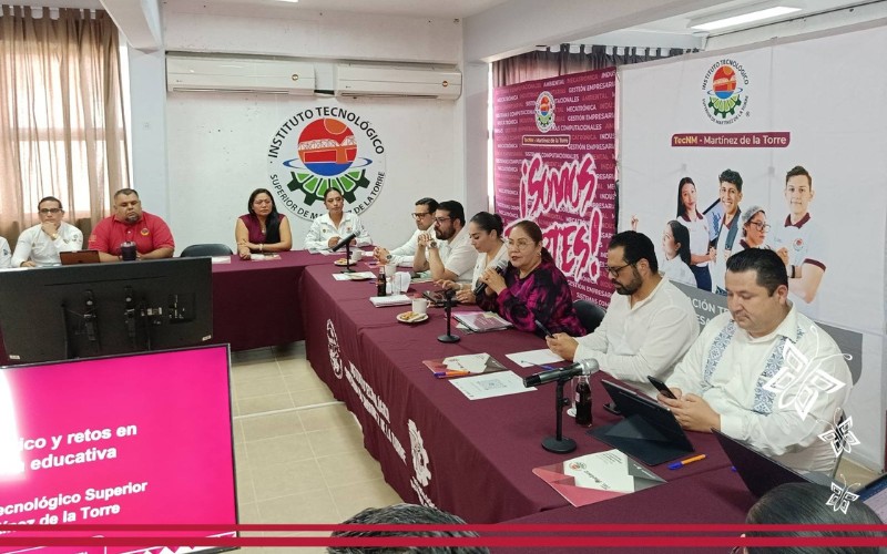 Alcaldesa Alfa Citlalli y titular de la SEV, Claudia Tello, visitan el TEC de Martínez
