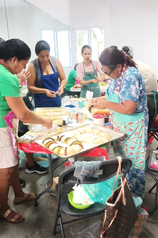 DIF Municipal inicia Talleres de Elaboración de Roscas