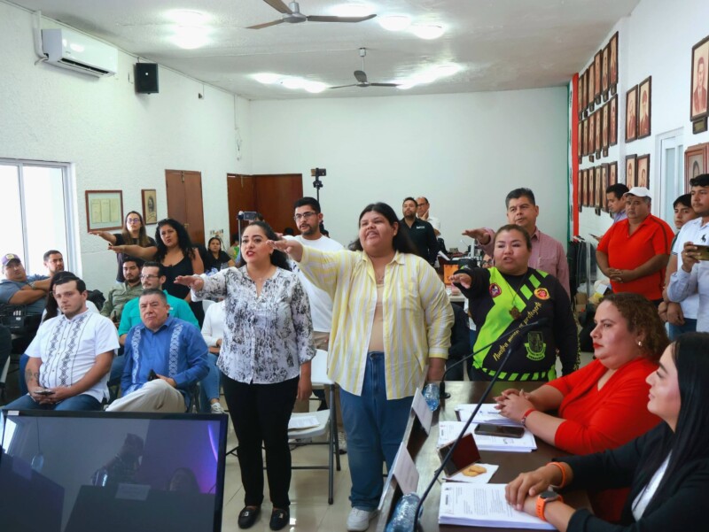 Cabildo de Martínez de la Torre aprueba integración de consejos municipal de población y turístico, así como programa de vivienda
