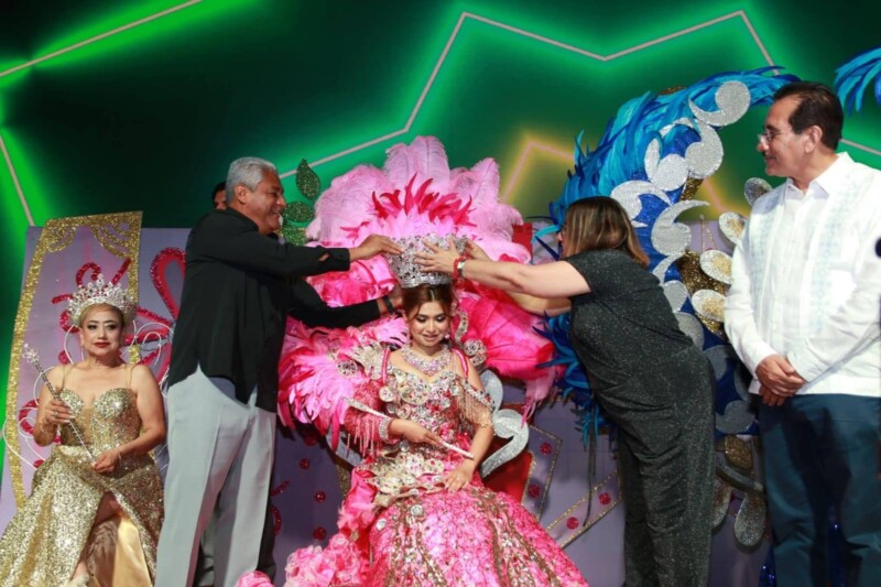 Coronación de la Corte Real del Carnaval Martínez de la Torre 2026 se realiza con éxito