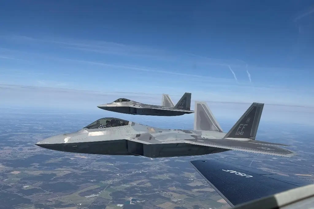 Irán derriba avión de combate de EU, según medios estadounidenses
