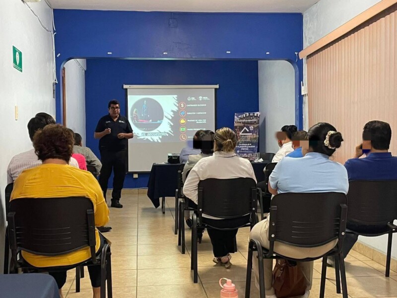 𝗙𝗶𝘀𝗰𝗮𝗹𝗶́𝗮 𝗱𝗲 𝗩𝗲𝗿𝗮𝗰𝗿𝘂𝘇 𝗿𝗲𝗳𝘂𝗲𝗿𝘇𝗮 𝗲𝗹 𝗰𝗼𝗺𝗯𝗮𝘁𝗲 𝗽𝗿𝗲𝘃𝗲𝗻𝘁𝗶𝘃𝗼 𝗮 𝗹𝗮 𝗲𝘅𝘁𝗼𝗿𝘀𝗶𝗼́𝗻 𝗲𝗻 𝗖𝗼́𝗿𝗱𝗼𝗯𝗮 𝘆 𝗖𝗶𝘂𝗱𝗮𝗱 𝗠𝗲𝗻𝗱𝗼𝘇𝗮
