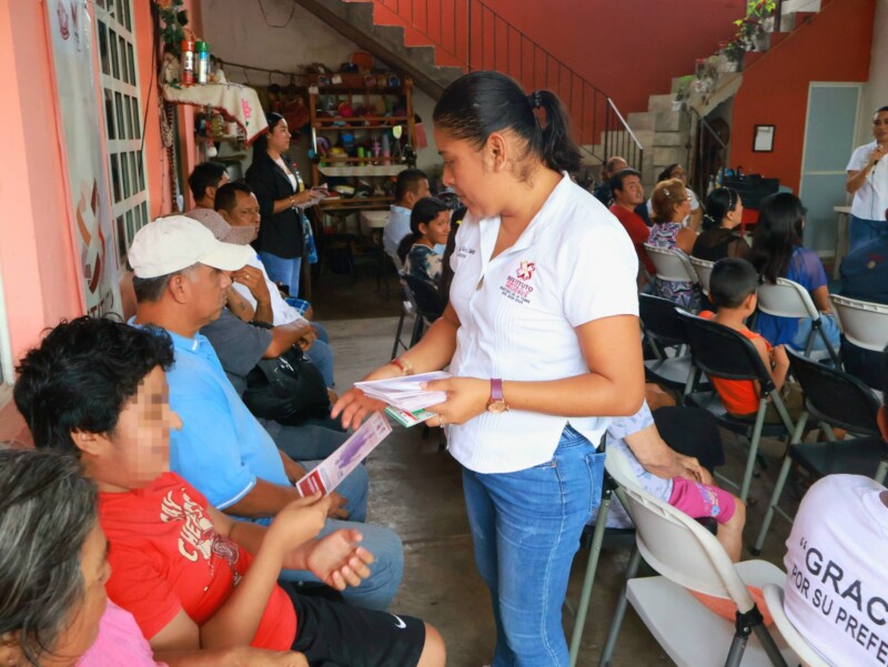 Realizan plática sobre prevención de la violencia en la colonia Las Lomas