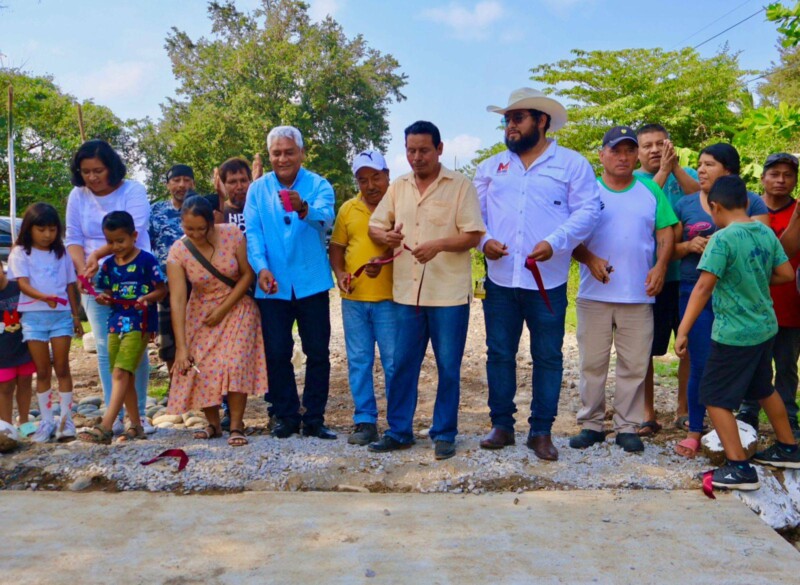 Inauguración de obra en la comunidad Agrícola Emiliano Zapata