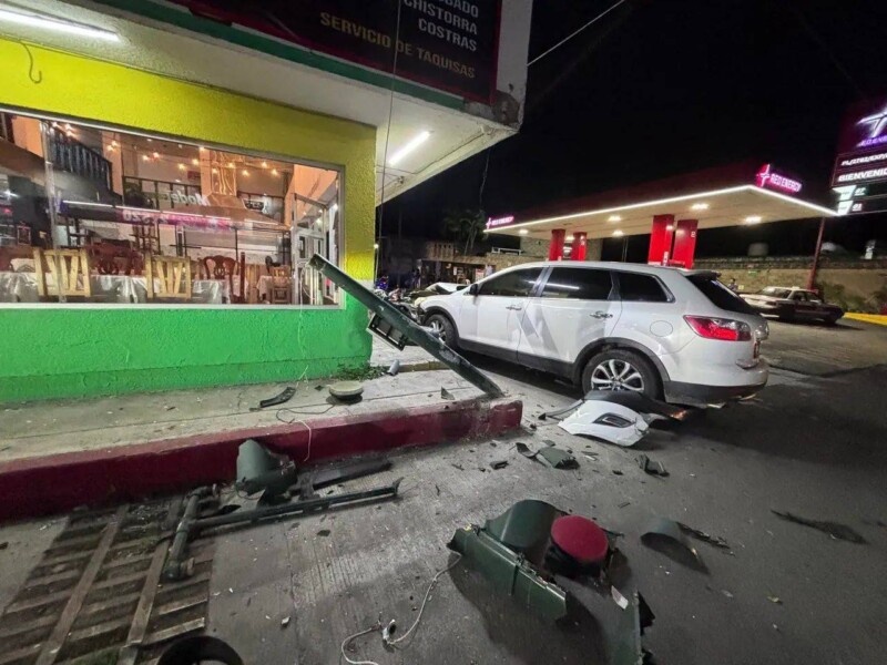 Conductor  provocó aparatoso accidente