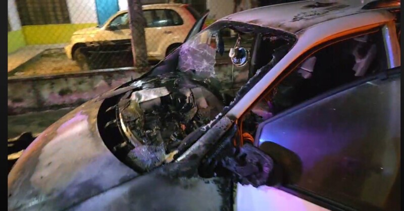 Incendian camioneta en la Ejidal