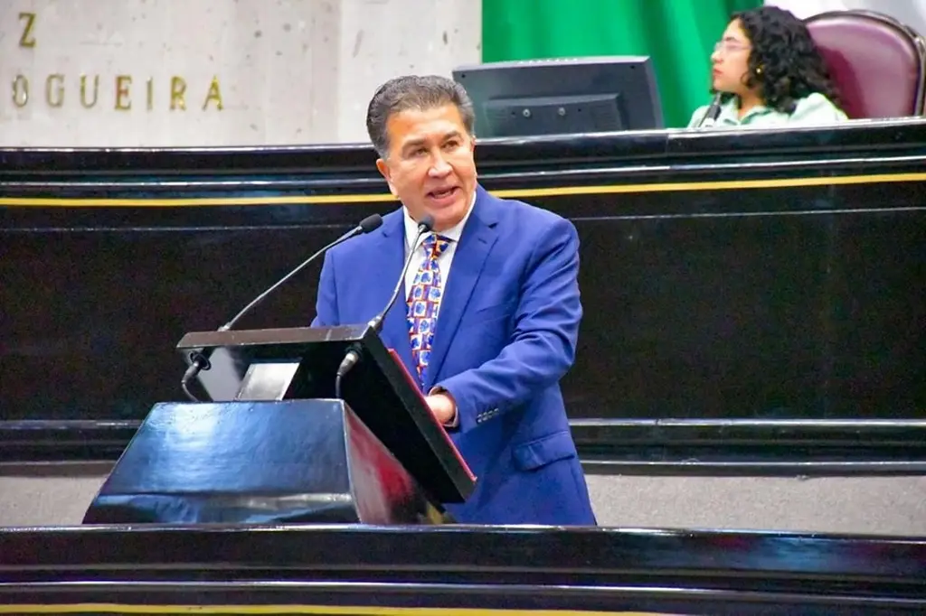 Héctor Yunes anuncia su renuncia al PRI, tras 45 años de militancia