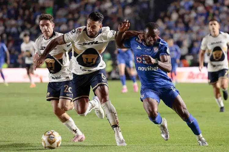 Cruz Azul y Pumas no se hacen daño en la Final de ida