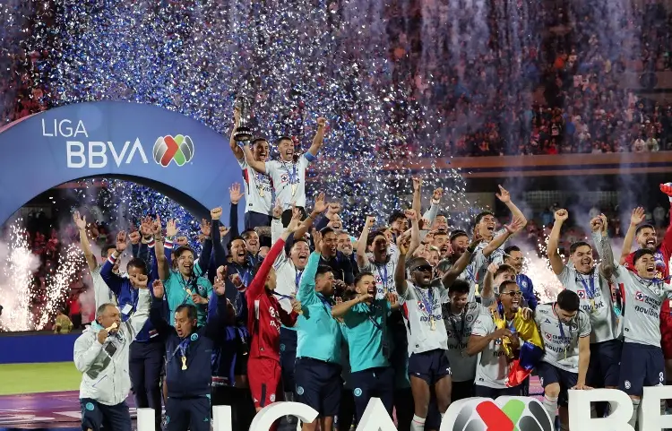 Cruz Azul es campeón de la Liga MX