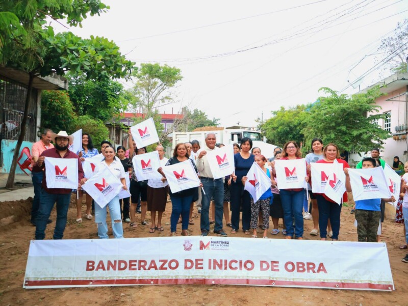 Inician obras de pavimentación en colonias de Martínez de la Torre