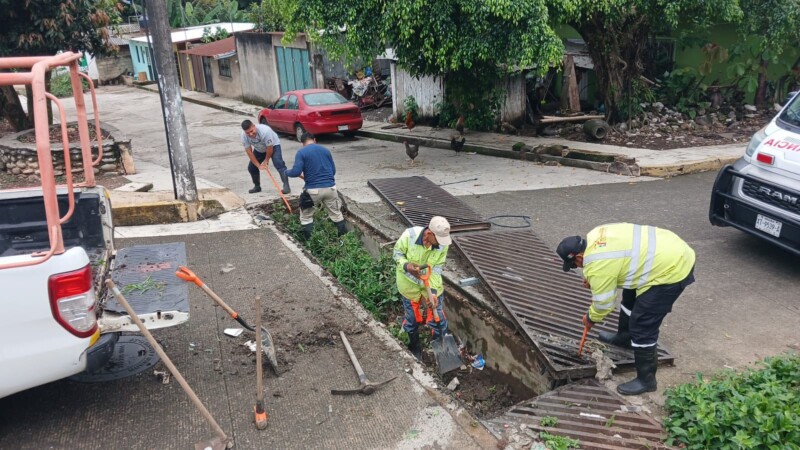 H. Ayuntamiento de Tlapacoyan refuerza prevención ante temporada de lluvias con trabajos coordinados