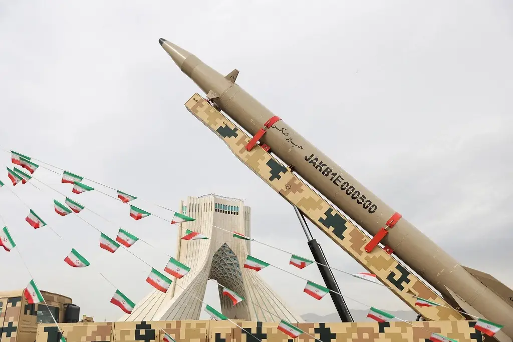 Irán amaga con ‘responder’ cualquier ataque o amenaza de EU