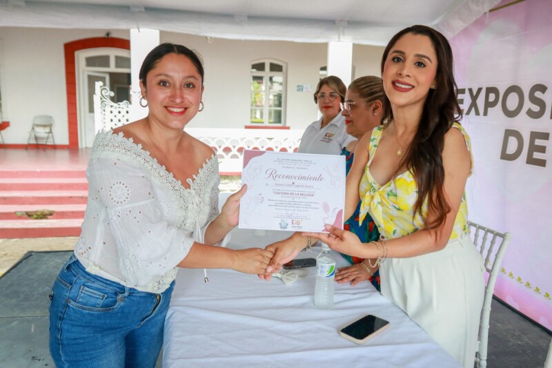 Concluye con éxito taller de Cultura de la Belleza impulsado por el DIF Municipal