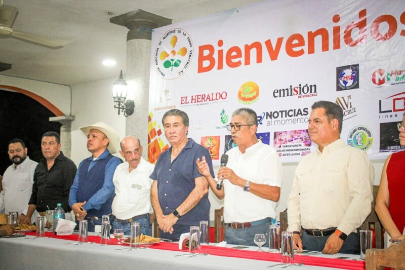 Prensa Asociada festeja a compañeras y compañeros por su labor diaria de informar