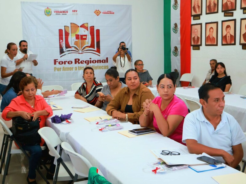 Foro Regional “Por Amor a las Bibliotecas” en Martínez de la Torre